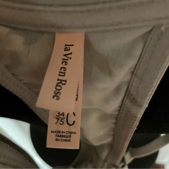 Bra - Picture 3 of 6